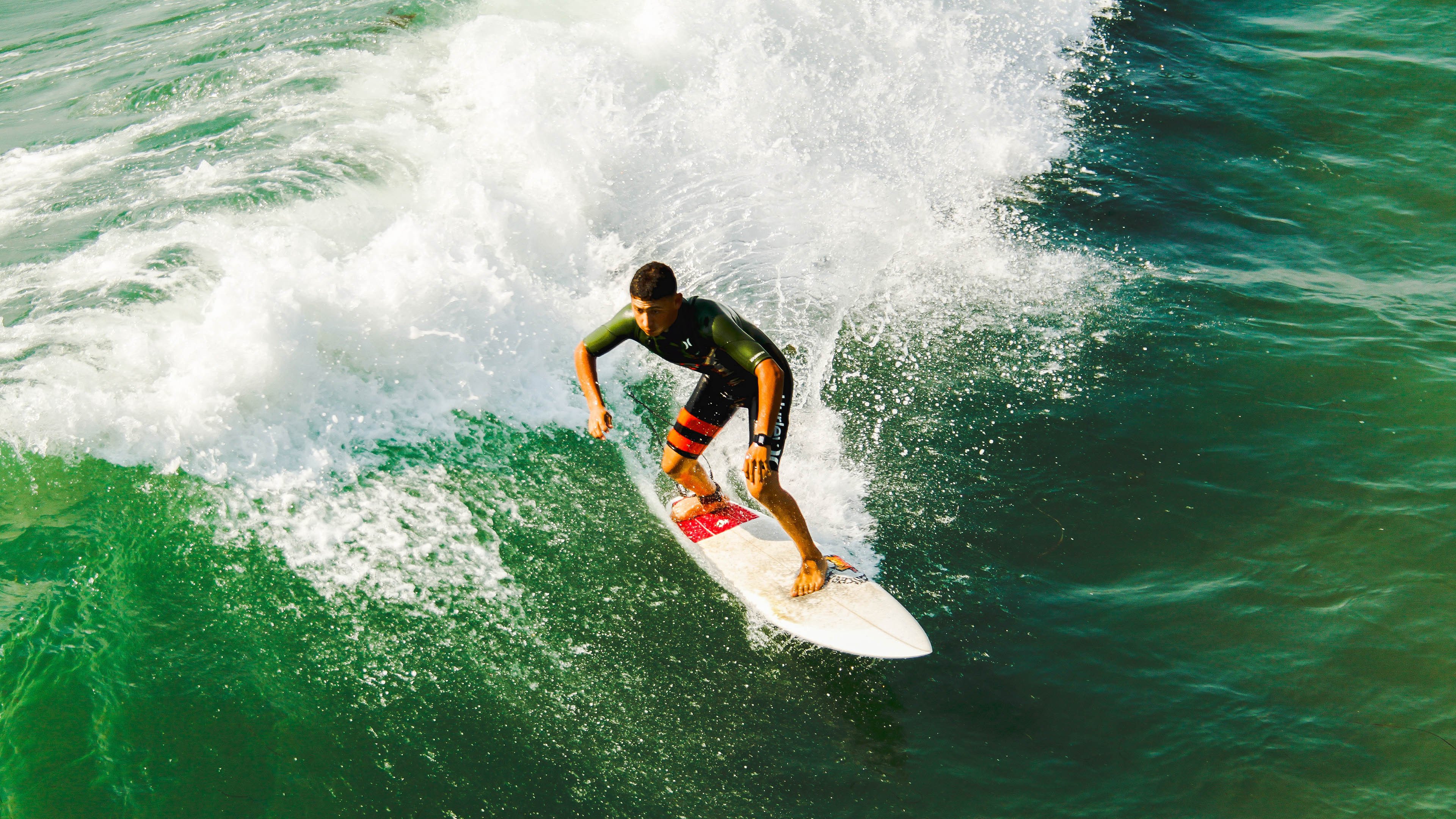 德约科维奇重返赛场，出色防守首场状态出色，IG观众沸腾！再创辉煌时刻